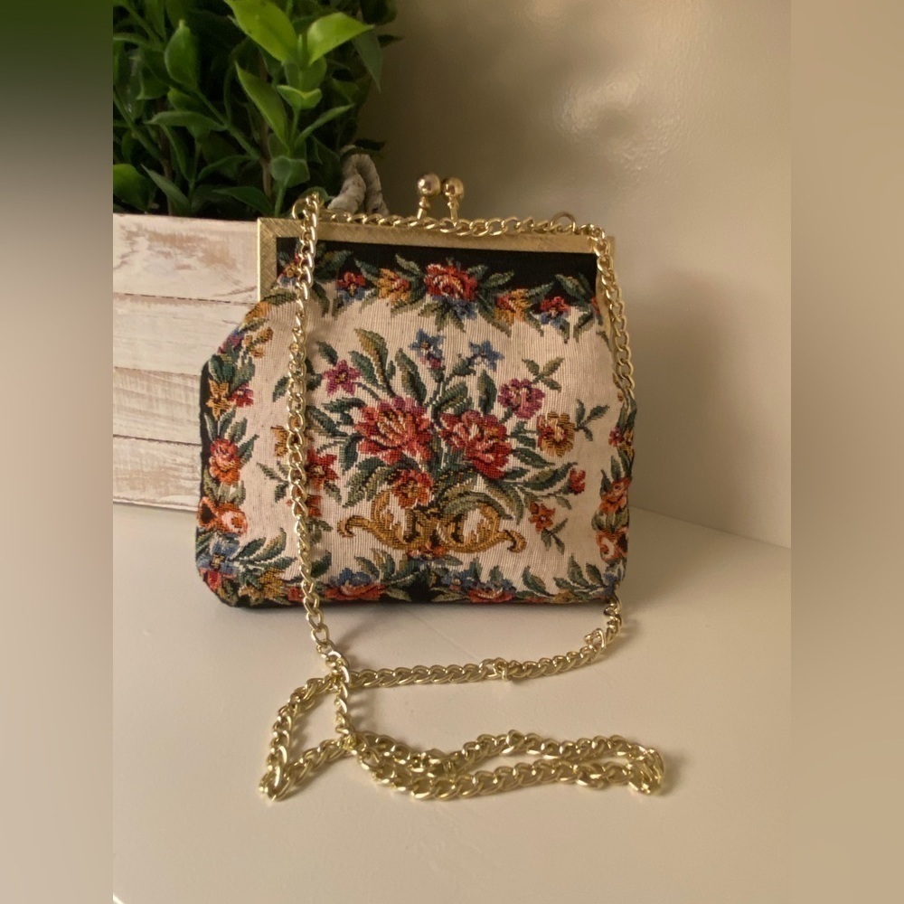 Needlpoint Tapestry Floral Crossbody Purse Bag 1950’s Vintage - Picture 4 of 13